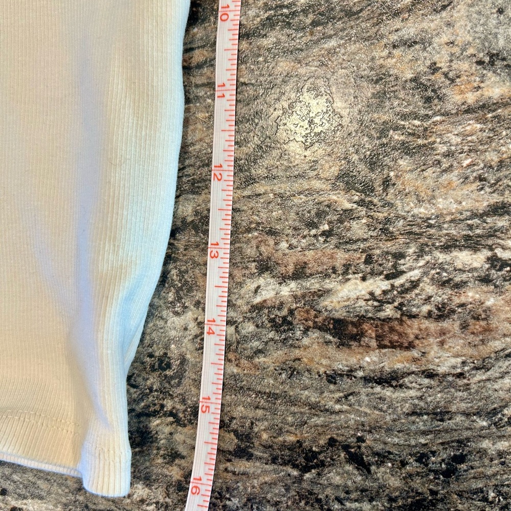 Zara Sleeveless White Turtleneck Top - Picture 4 of 4